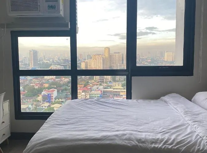 Aparthotel Cozy Fully Furnished Qc With Skyline View